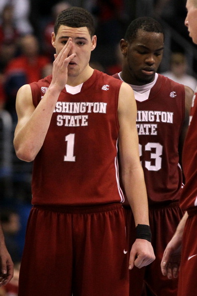 般为2美元 般为2美元