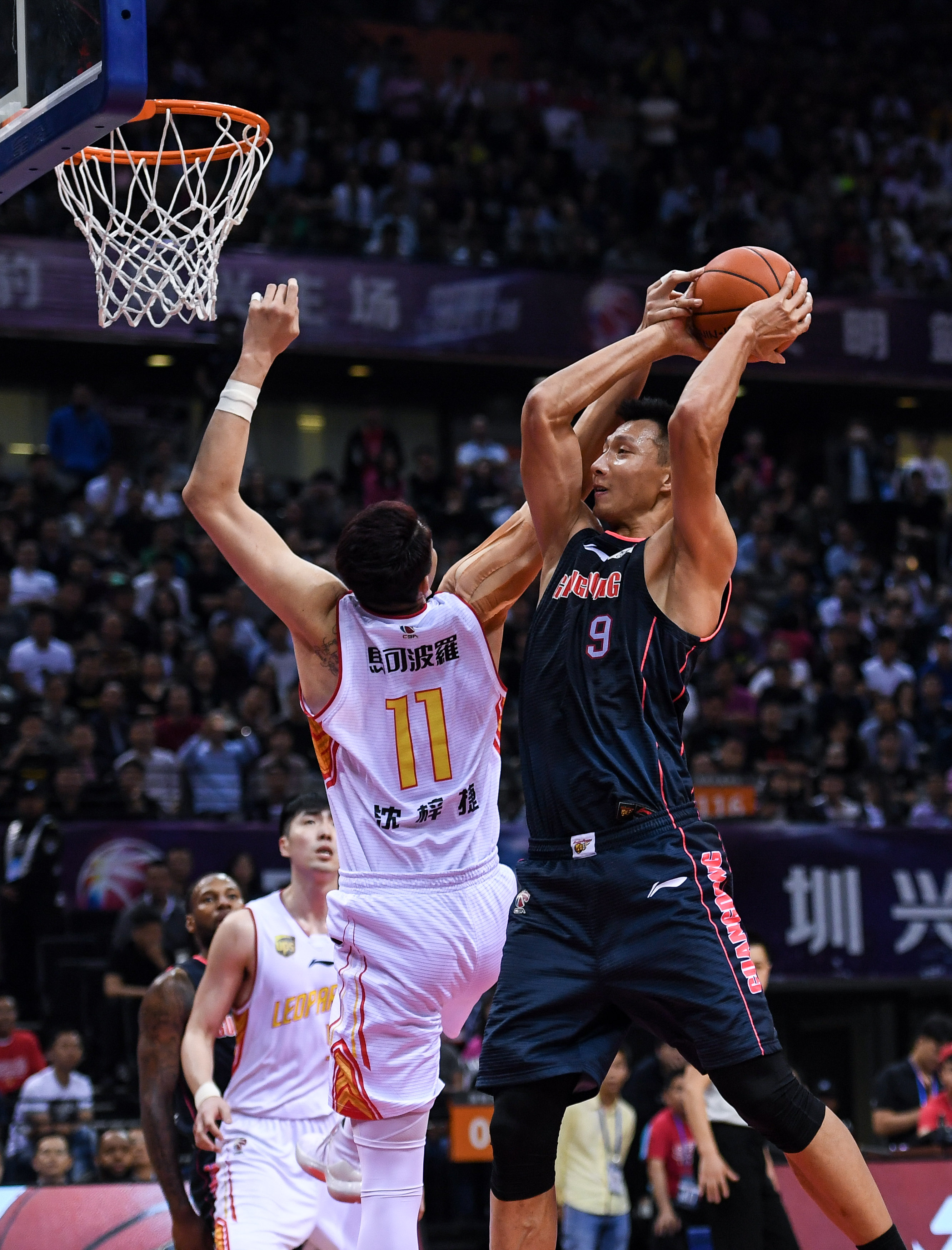 终场却忽然 终场却忽然